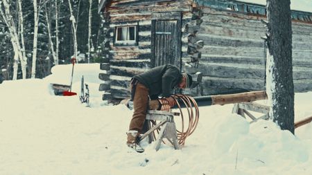 Billy prepares his homemade hot water project. (Blue Ant Media/Tara Elwood)