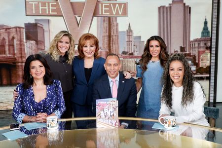 ANA NAVARRO, SARA HAINES, JOY BEHAR, REPRESENTATIVE HAKEEM JEFFRIES, ALYSSA FARAH GRIFFIN, SUNNY HOSTIN