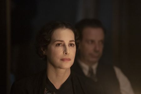 A SMALL LIGHT - Amira Casar as Edith Frank and Noah Taylor as Dr. Pfeffer as seen in A SMALL LIGHT. (Credit: National Geographic for Disney/Dusan Martincek)