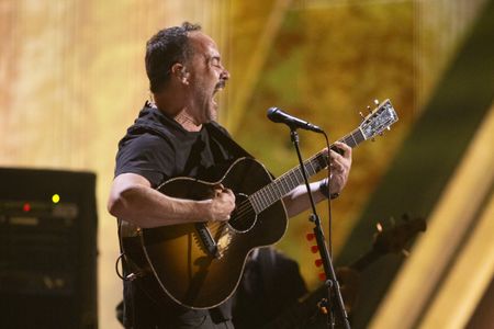 DAVE MATTHEWS