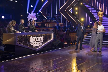 CARRIE ANN INABA, DEREK HOUGH, BRUNO TONIOLI, ALFONSO RIBEIRO, BROOKS NADER, GLEB SAVCHENKO