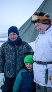 Agnes and Chip Hailstone at their Kiwalik family camp with their grandson, Sabastian Hailstone. (BBC Studios Reality Production/Ashton Hurlburt)