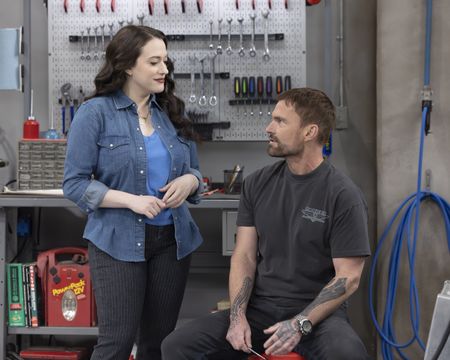 KAT DENNINGS, SEANN WILLIAM SCOTT