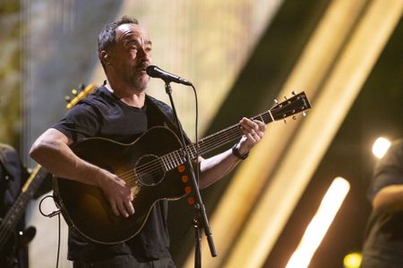 DAVE MATTHEWS