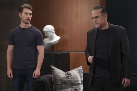 EVAN HOFER, MAURICE BENARD