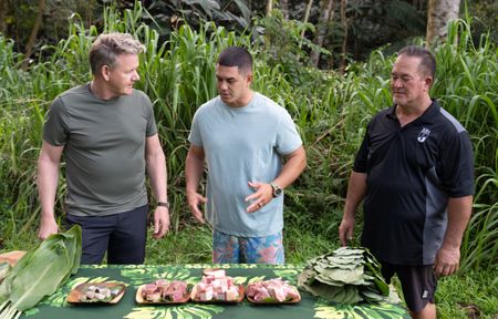 Gordon Ramsay, Kai and Kawika prepare Lau Lau. (National Geographic/Justin Mandel)
