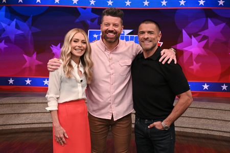 KELLY RIPA, MARK CONSUELOS, CREW 