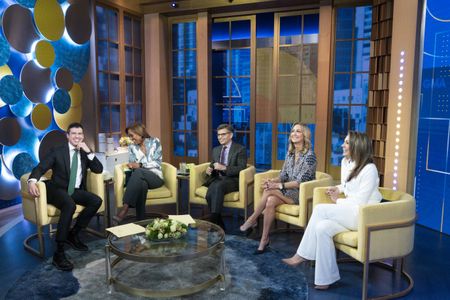 GIO BENITEZ, ROBIN ROBERTS, GEORGE STEPHANOPOULOS, LARA SPENCER, GINGER ZEE