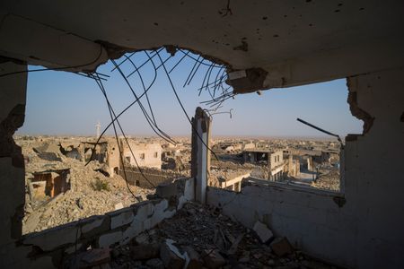 Sinjar, Iraq - Destroyed buildings and rubble in Sinjar, Iraq. (Sean Sutton)