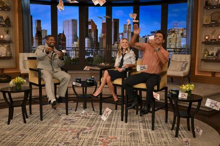 USHER, KELLY RIPA, MARK CONSUELOS