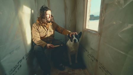 Matty and Ronnie sit, relax and wait for the fish to bite. (Blue Ant Media/Tara Elwood)