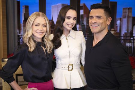 KELLY RIPA, SOFIA CARSON, MARK CONSUELOS