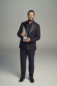 LUKE BRYAN