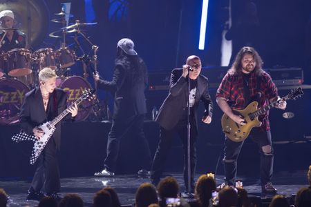 MAYNARD JAMES KEENAN, ANDREW WATT, WOLFGANG VAN HALEN