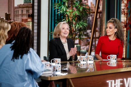 HILLARY RODHAM CLINTON, SUNNY HOSTIN