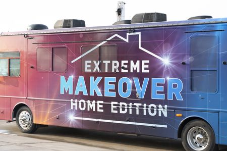 EXTREME MAKEOVER: HOME EDITION