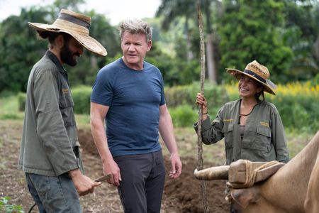 Puerto Rico - Ian (L), Gordon Ramsay (center) and Suley (R) discuss plowing with oxen in Puerto Rico. (Credit: National Geographic/Justin Mandel)
