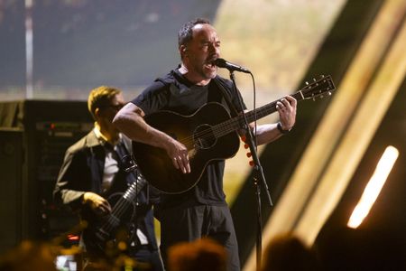 DAVE MATTHEWS