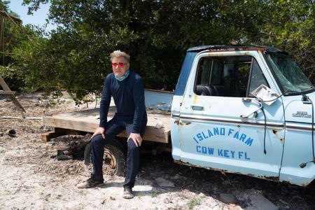 Gordon Ramsay on a beach in Florida. (National Geographic/Justin Mandel)