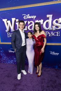 DAVID HENRIE (EXECUTIVE PRODUCER), JANICE LEANN BROWN, SELENA GOMEZ (EXECUTIVE PRODUCER)