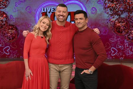 KELLY RIPA, STEVE PATTERSON, MARK CONSUELOS