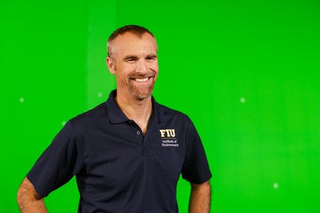 Mike Heithaus at the studio lab shoot. (National Geographic/Aubrey Fagon)