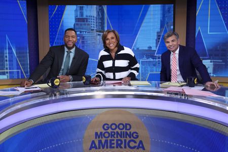 MICHAEL STRAHAN, ROBIN ROBERTS, GEORGE STEPHANOPOULOS