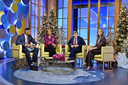 MICHAEL STRAHAN, ROBIN ROBERTS, GEORGE STEPHANOPOULOS, LARA SPENCER