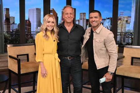 KELLY RIPA, MIKE ROWE, MARK CONSUELOS