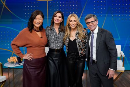 JUJU CHANG, REBECCA JARVIS, SHERLY CROW,  GEORGE STEPHANOPOULOS, ROCK AND ROLL HALL OF FAME