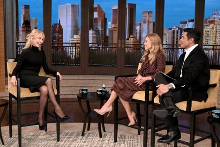 TRUDIE STYLER, KELLY RIPA, MARK CONSUELOS