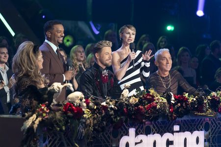 CARRIE ANN INABA, ALFONSO RIBEIRO, DEREK HOUGH, JULIANNE HOUGH, BRUNO TONIOLI