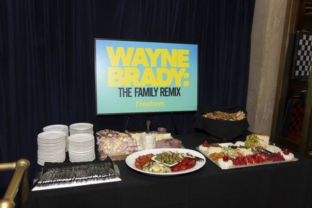 WAYNE BRADY: THE FAMILY REMIX