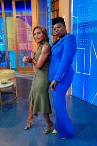 ROBIN ROBERTS, LESLIE JONES