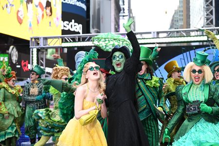 CAST OF BROADWAY’S WICKED 