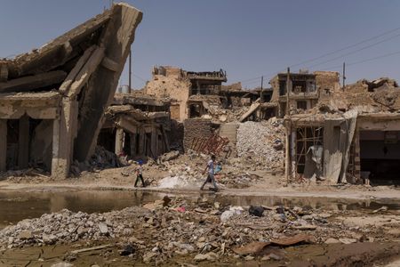 Sinjar, Iraq - Destroyed buildings and rubble in Mosul, Iraq. (Sean Sutton)