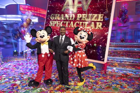 MICKEY MOUSE, ALFONSO RIBEIRO, MINNIE MOUSE