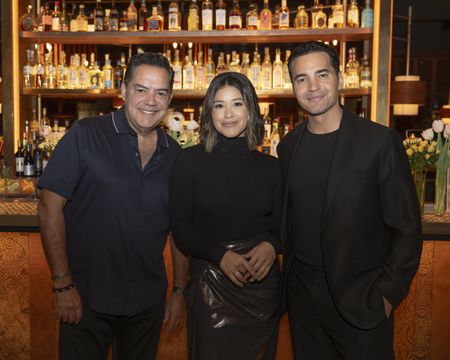 CARLOS GÓMEZ, GINA RODRIGUEZ, RAMÓN RODRÍGUEZ