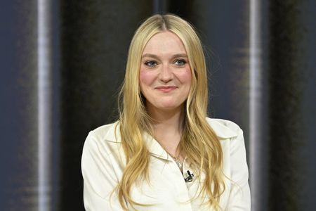 DAKOTA FANNING