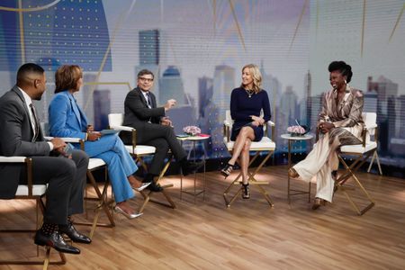 MICHAEL STRAHAN, ROBIN ROBERTS, GEORGE STEPHANOPOULOS, LARA SPENCER, DANAI GURIRA