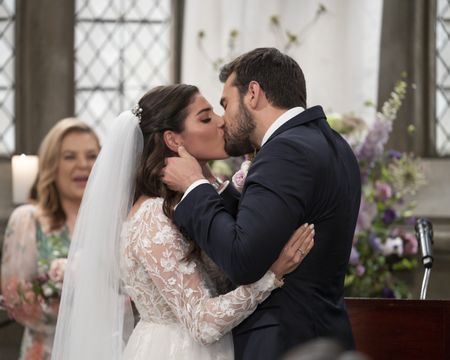 AMANDA SETTON, JOSH SWICKARD