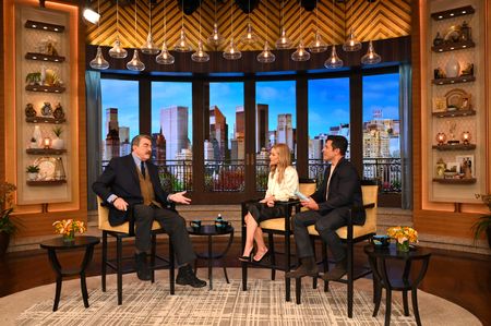 Tom Selleck, Kelly Ripa, Mark Consuelos 