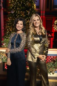 AMY GRANT, TRISHA YEARWOOD