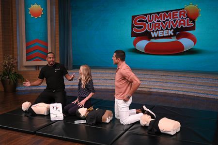 DR SAMPSON DAVIS, KELLY RIPA, MARK CONSUELOS