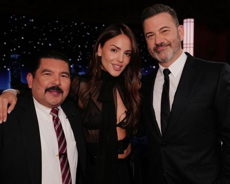 GUILLERMO RODRIGUEZ, EIZA GONZÁLEZ, JIMMY KIMMEL