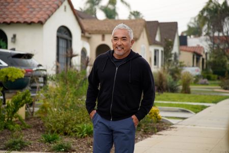 Cesar chats with a client. (National Geographic)