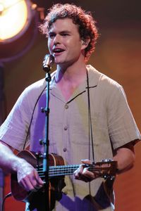 VANCE JOY