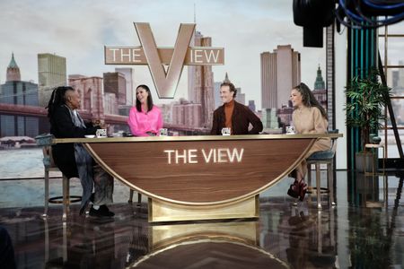 Whoopi Goldberg, Abby Huntsman, James Van Der Beek, Sunny Hostin
