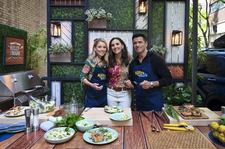 KELLY RIPA, YUMNA JAWAD, MARK CONSUELOS