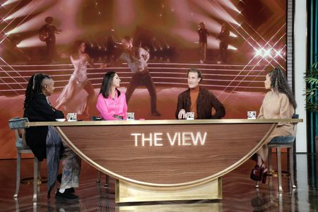 Whoopi Goldberg, Abby Huntsman, James Van Der Beek, Sunny Hostin
